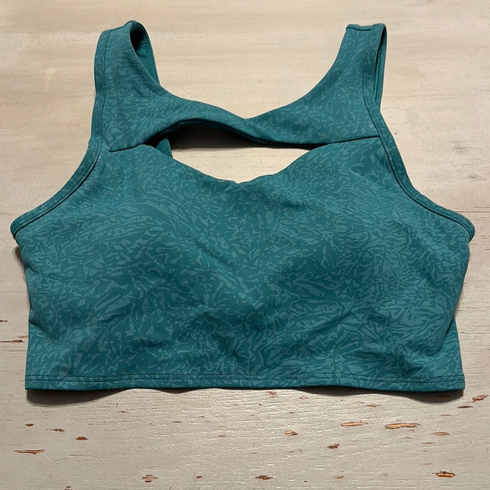 Everlux Cut Out Train Bra